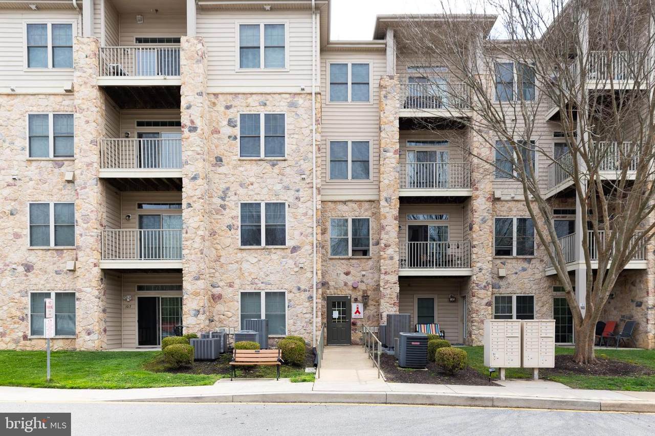 3000-UNIT Fountainview Circle - Photo 1