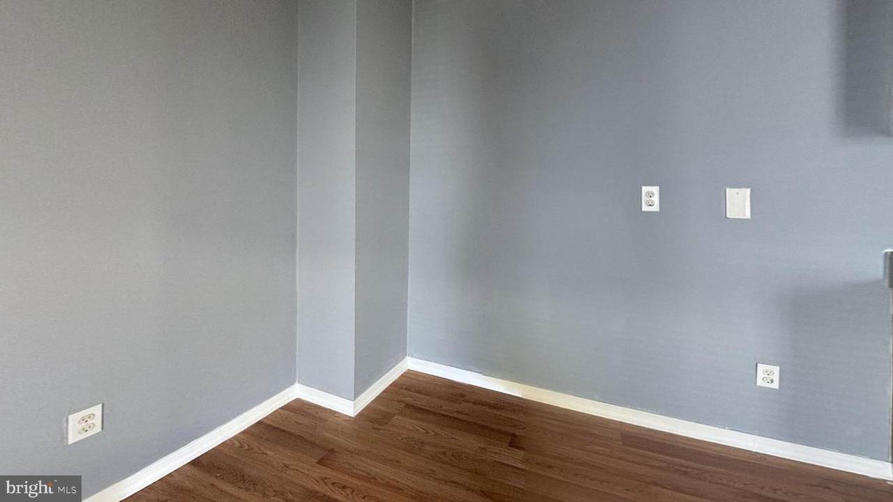 1701 20TH Street - Photo 1