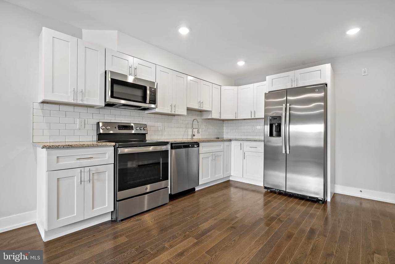 1533 2ND Street - Photo 1