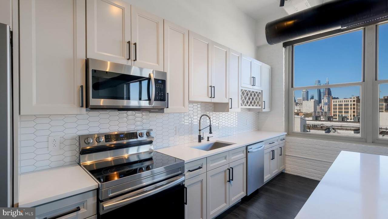 444 4TH Street - Photo 1