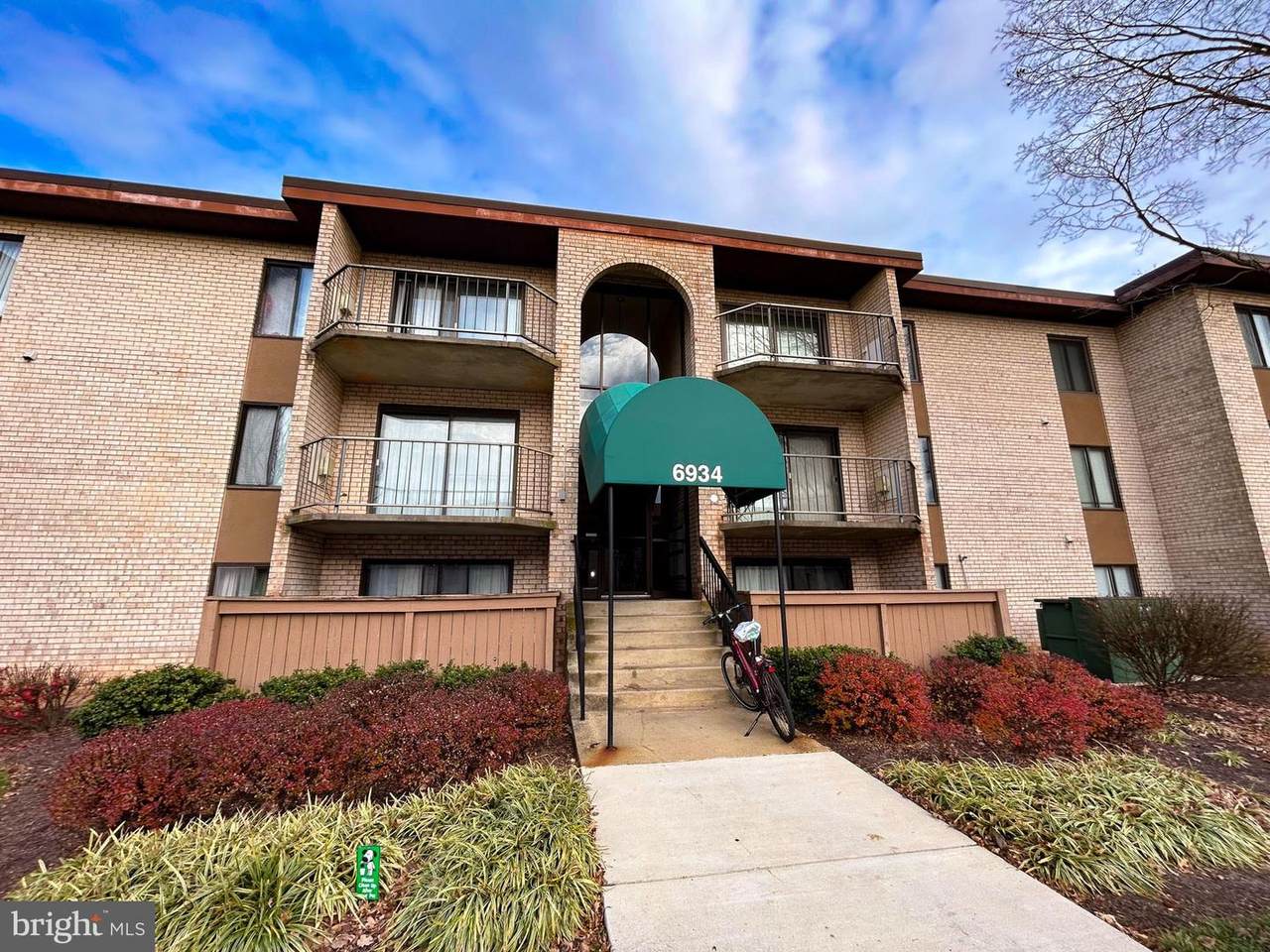 6934 Hanover Parkway - Photo 1