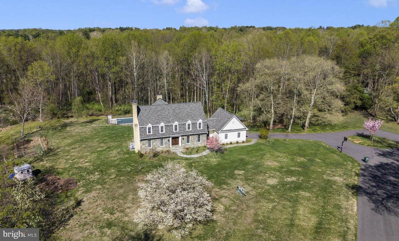 12929 Esworthy Road - Photo 1