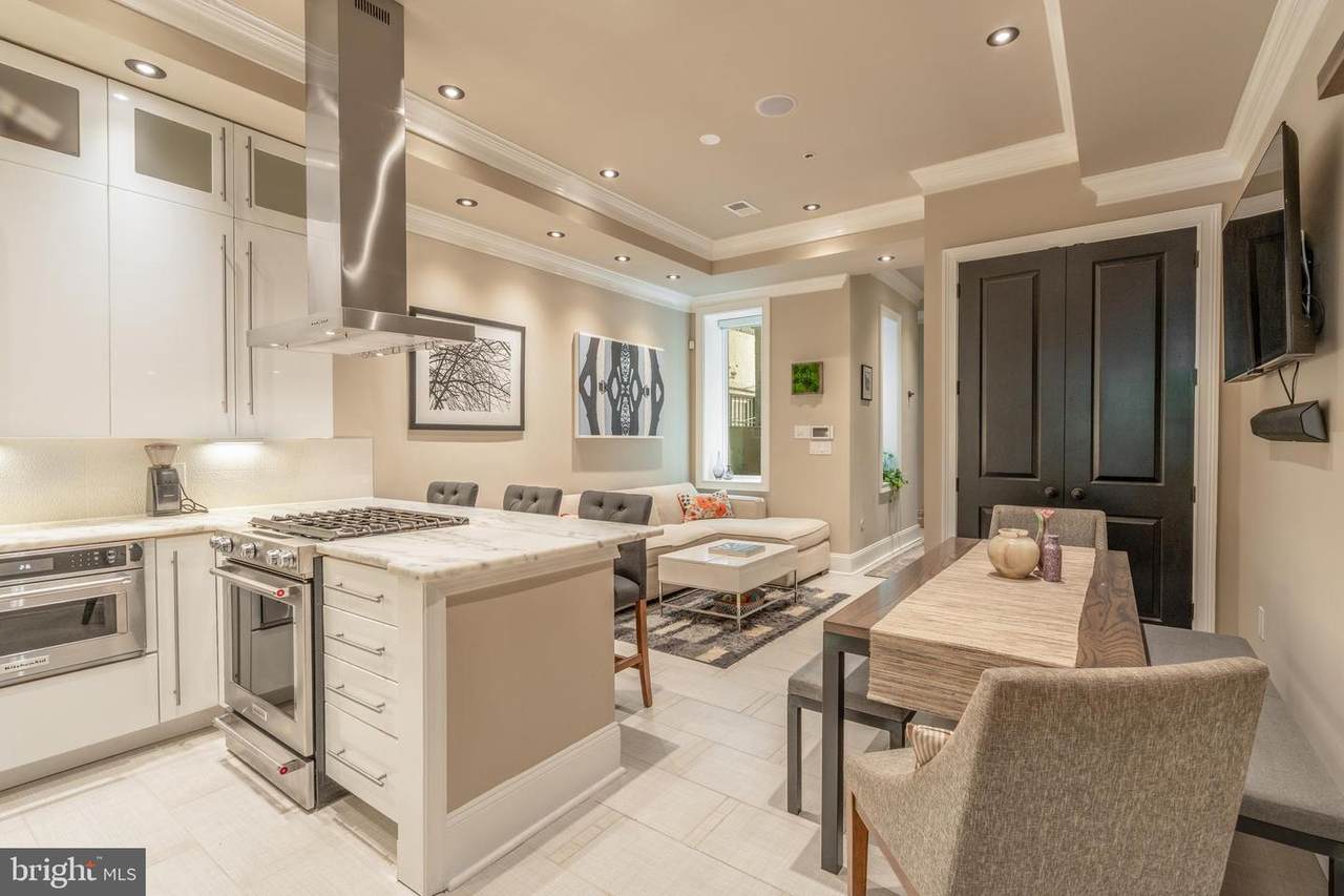 2464 Ontario Road - Photo 1