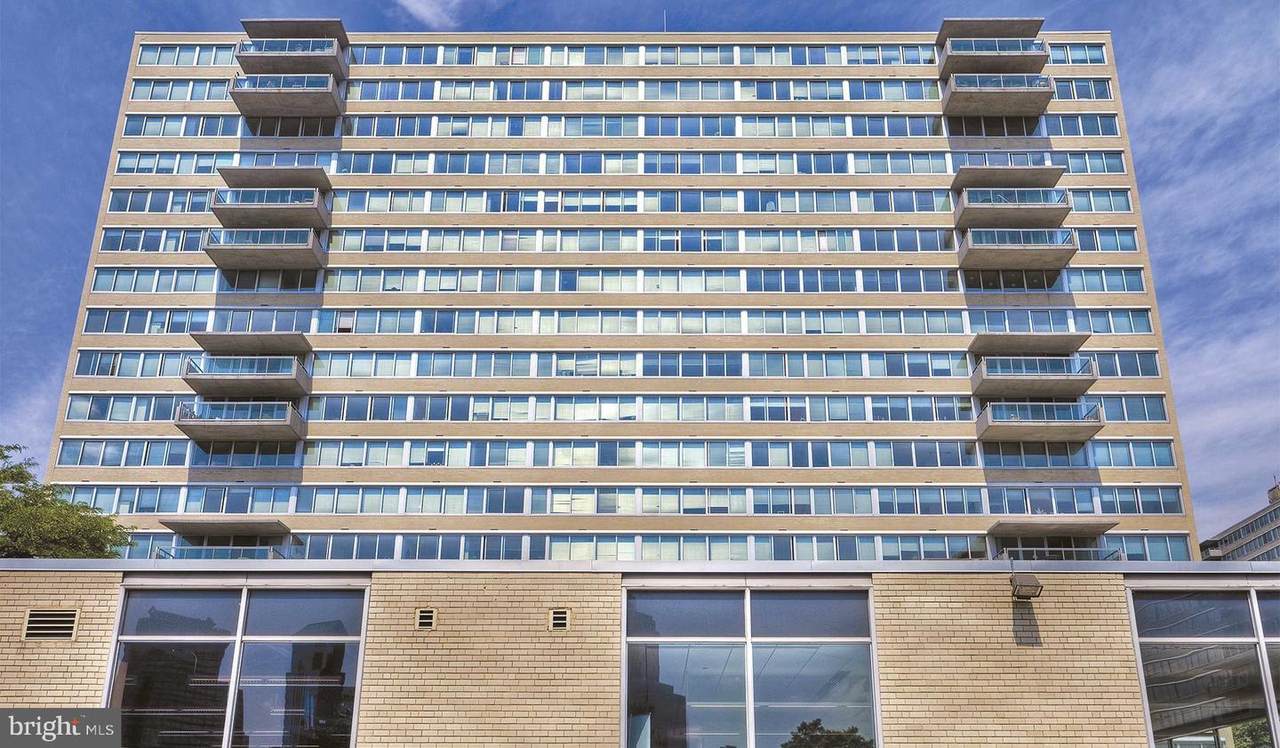 2200 Benjamin Franklin Parkway - Photo 1