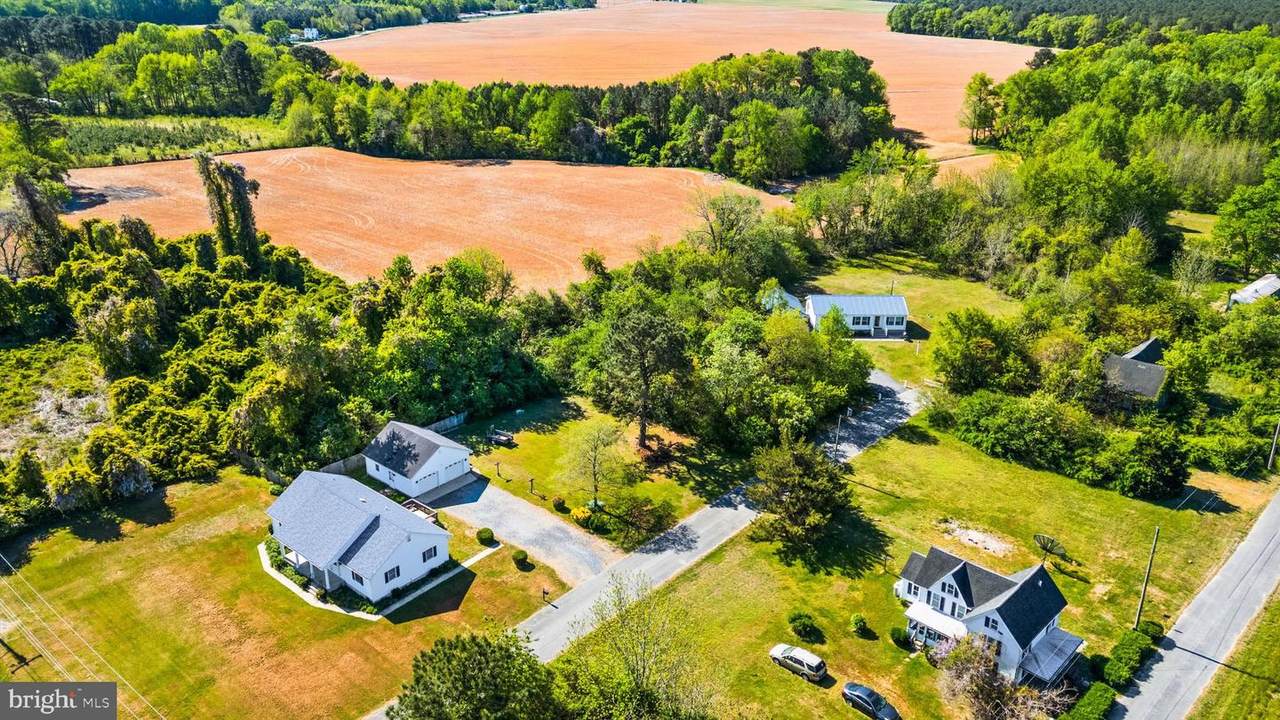 https://bt-photos.global.ssl.fastly.net/brightmls/1280_boomver_1_804746474700-2.jpg