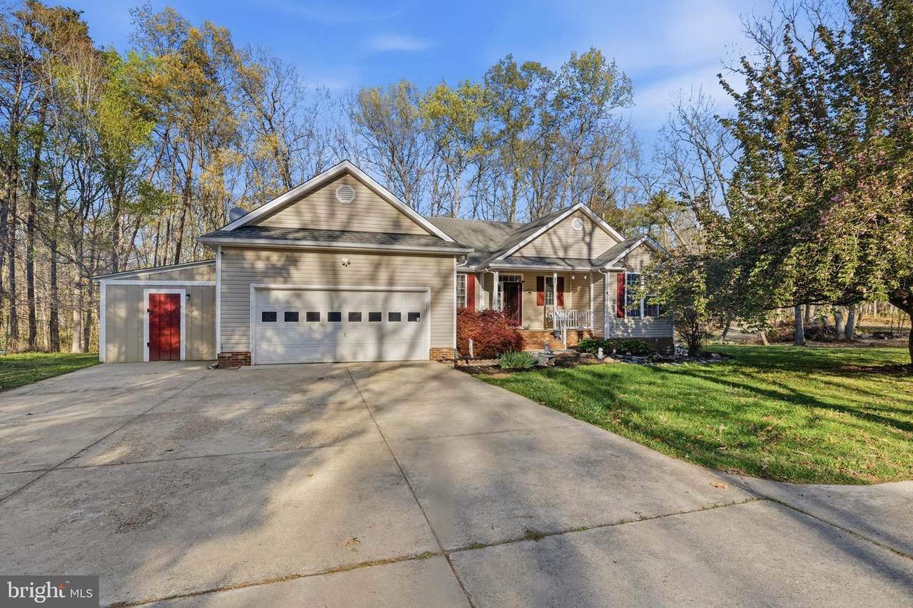 34 Hemlock Lane - Photo 1