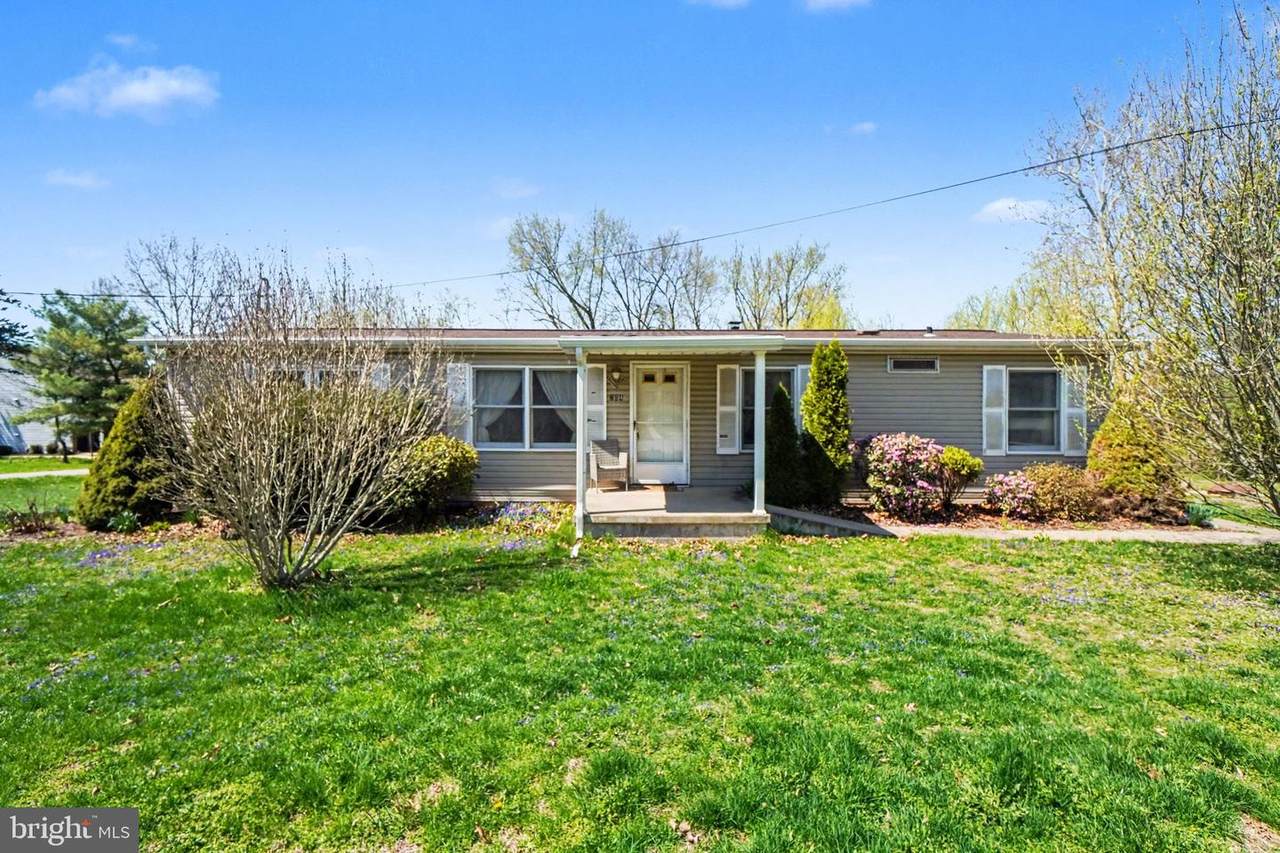 204 3RD Street - Photo 1