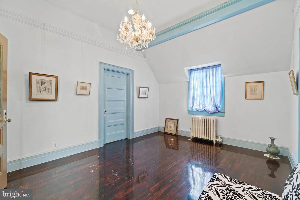 9108 Church Street - Photo 1