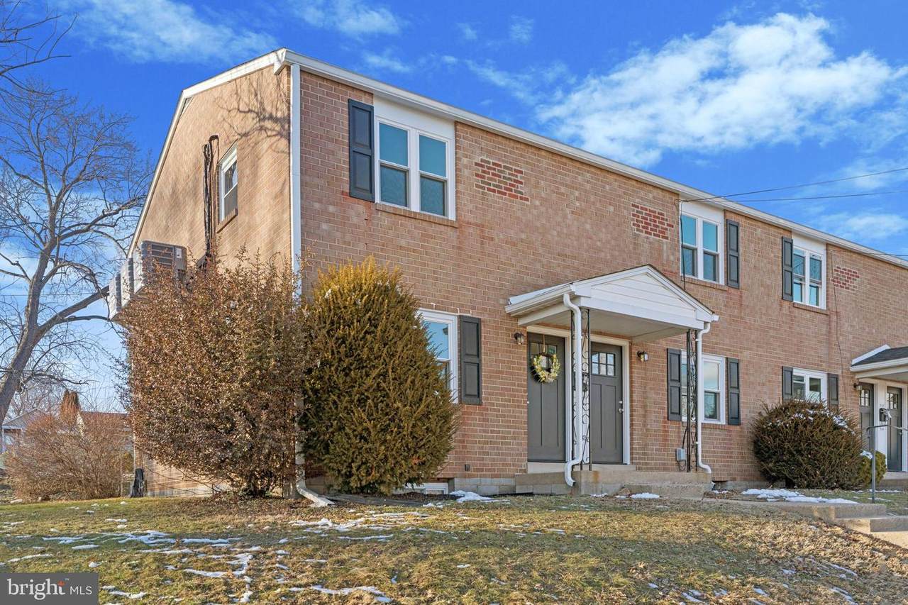 303 Lemon Street - Photo 1