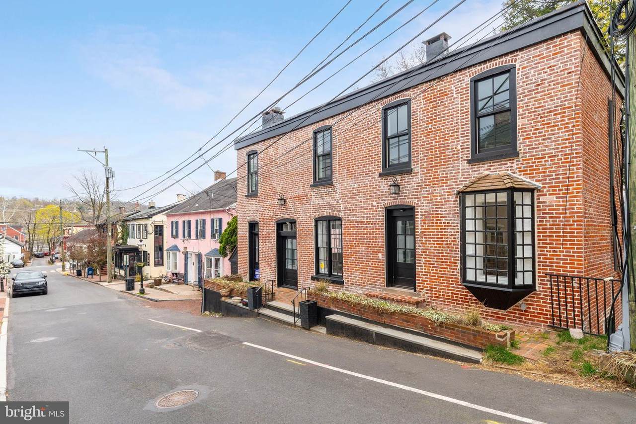 17 Mechanic Street - Photo 1