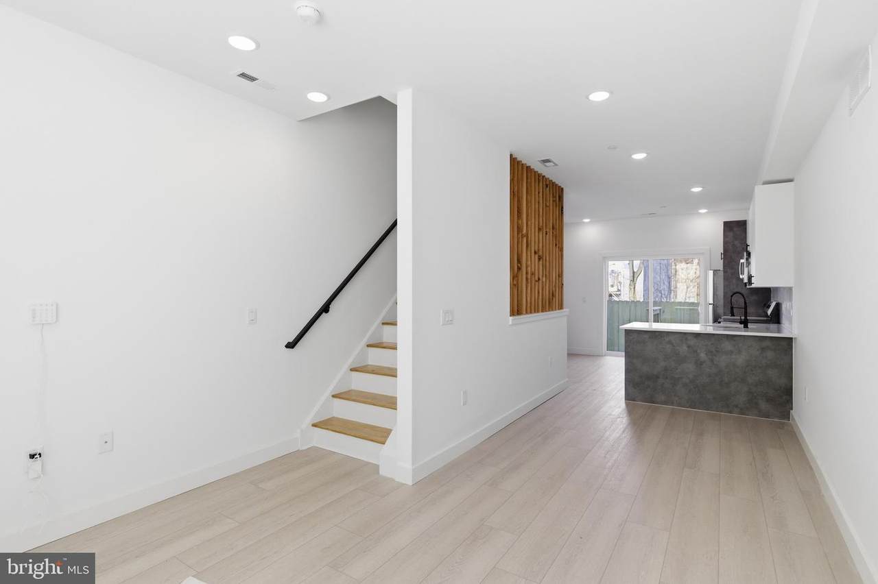 1007 Orleans Street - Photo 1