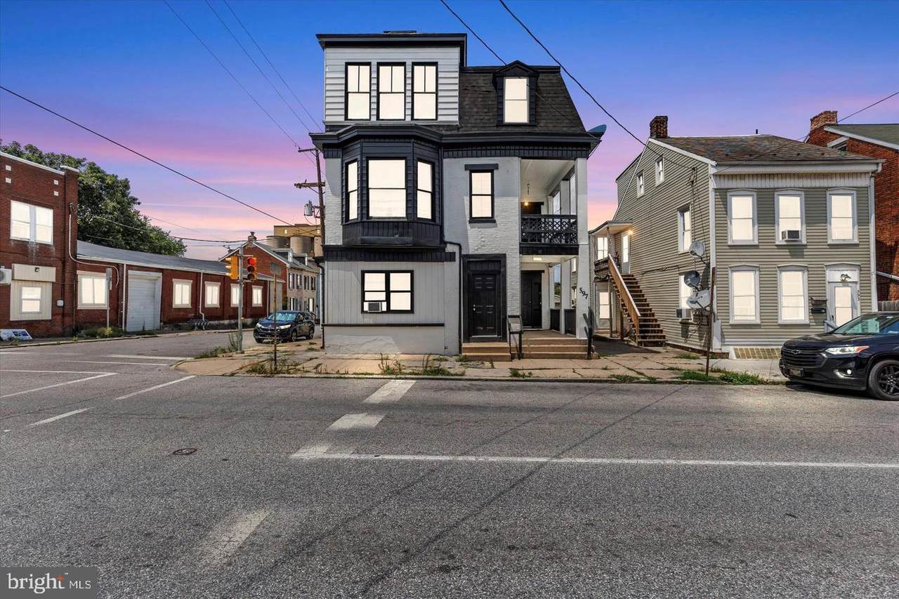 597 Philadelphia Street - Photo 1
