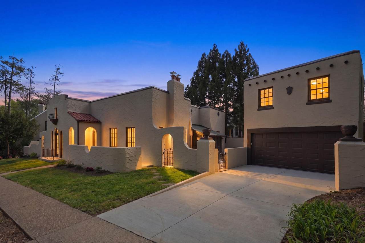 1611 Highland Street - Photo 1