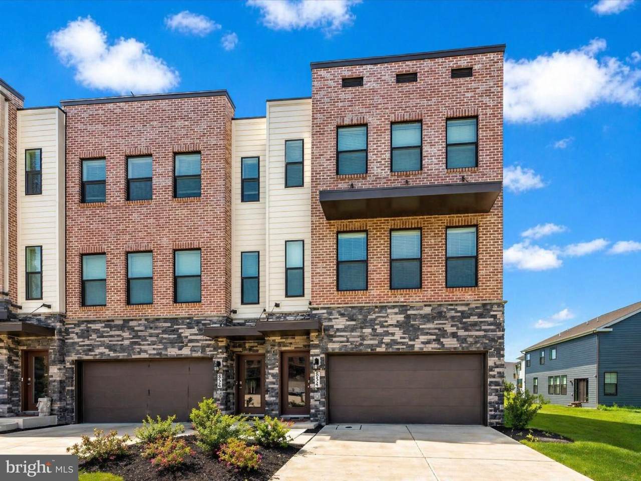 854 Amity Street - Photo 1