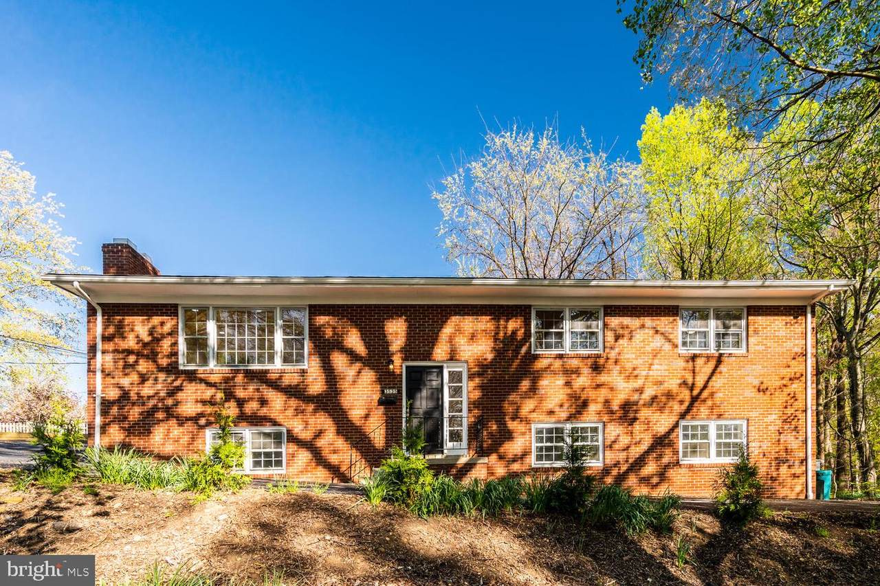 3535 Memorial Street - Photo 1