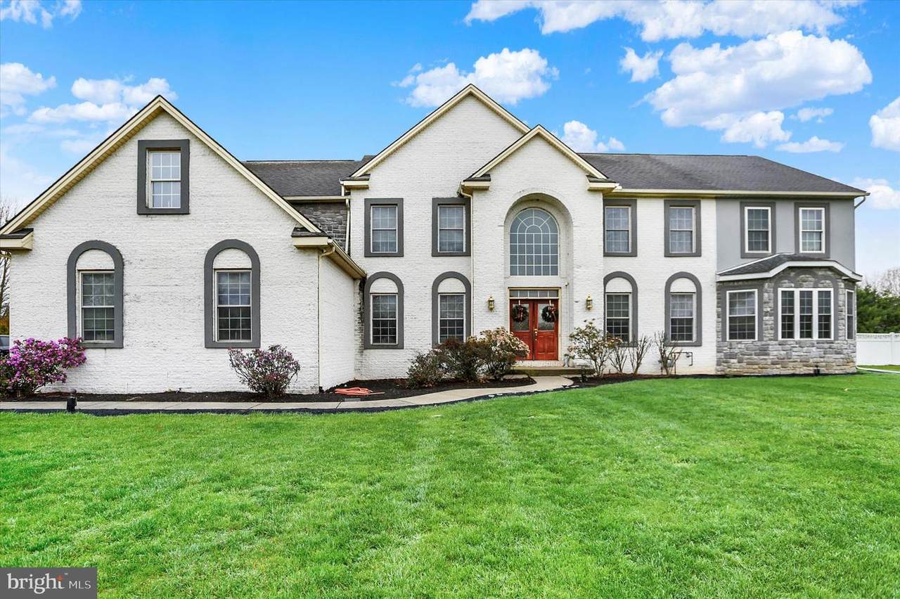 567 Lucinda Lane - Photo 1