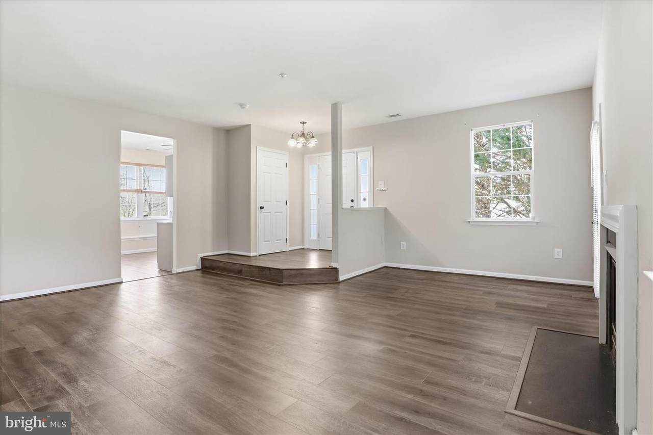https://bt-photos.global.ssl.fastly.net/brightmls/1280_boomver_1_804761781268-2.jpg