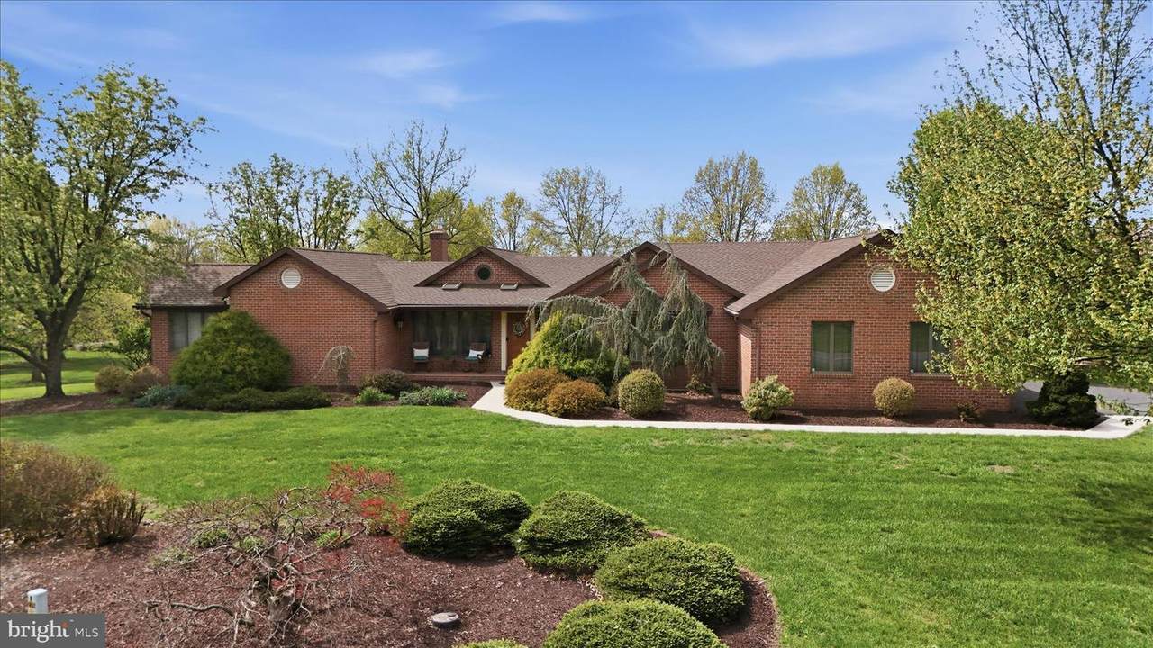 456 Lindman Drive - Photo 1