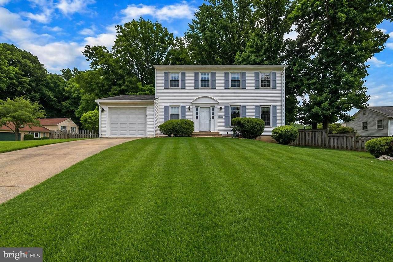 4297 Country Squire Lane - Photo 1