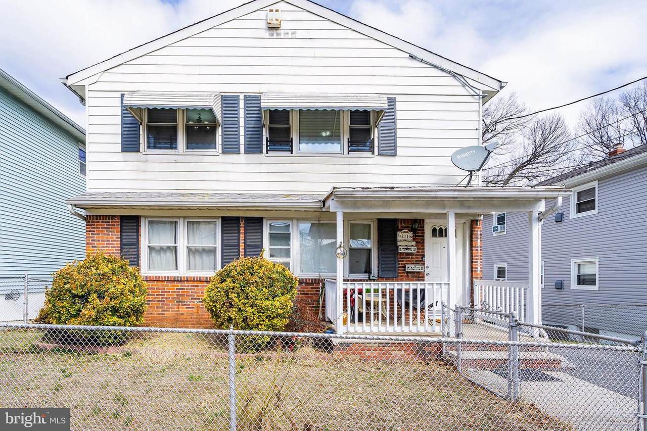 511 Jackson Avenue - Photo 1