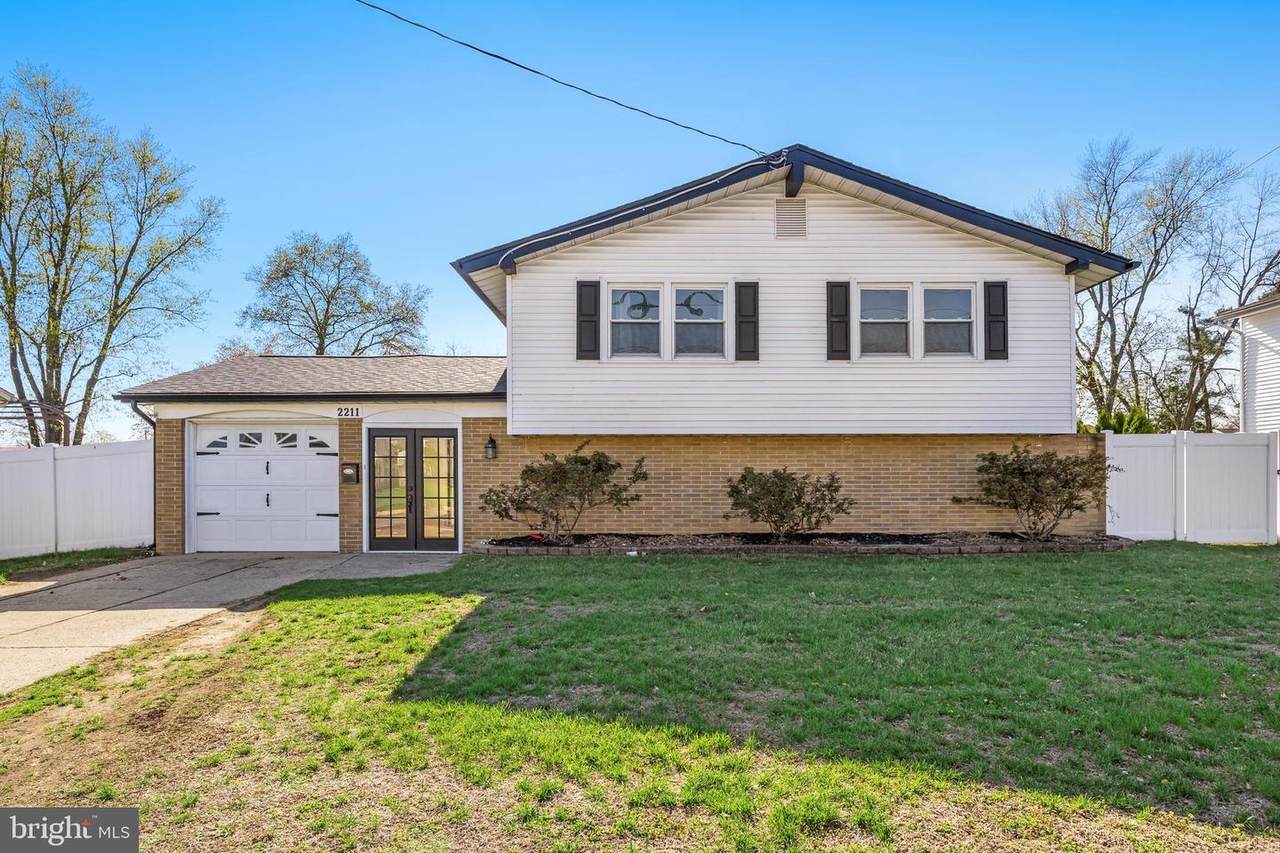 2211 New Albany Road - Photo 1