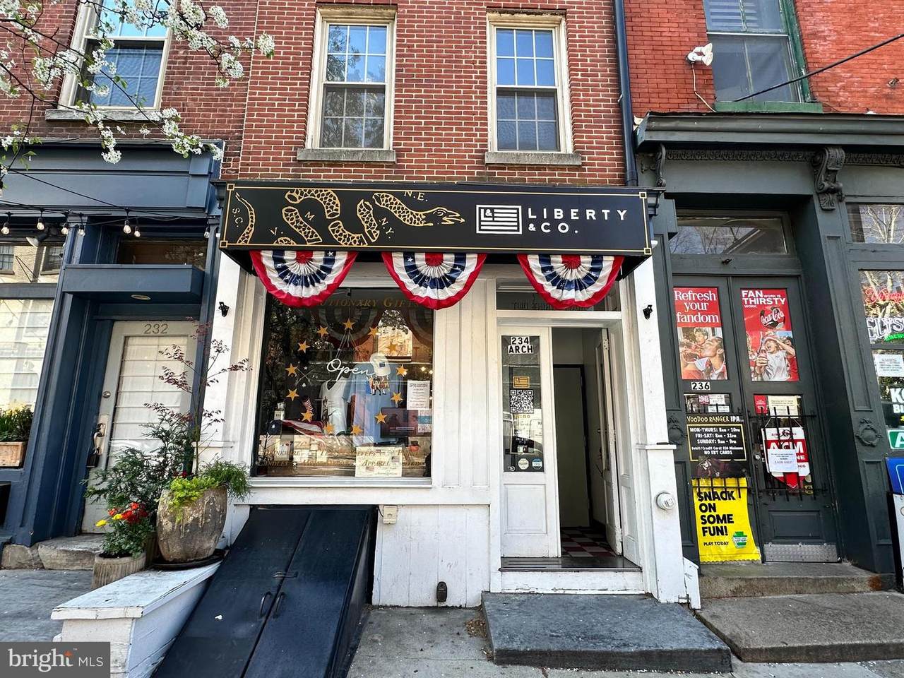234 Arch Street - Photo 1