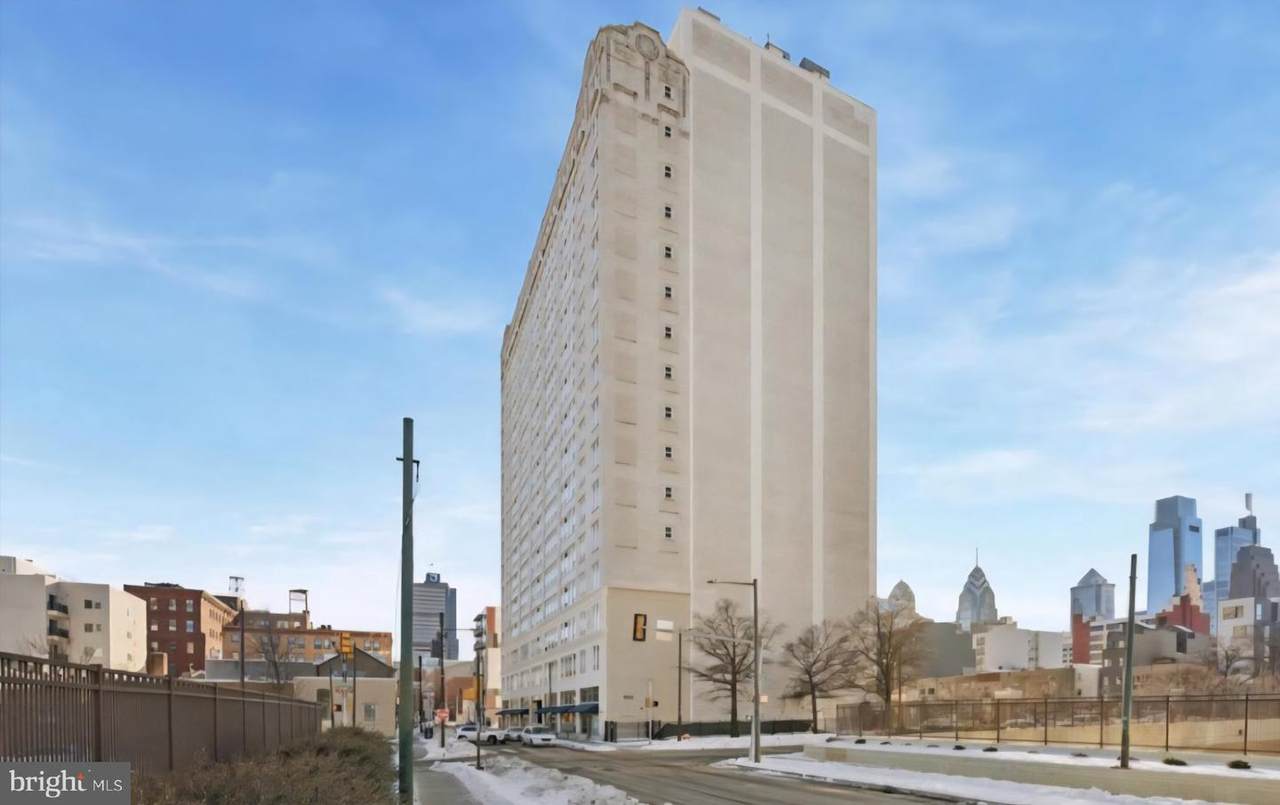 1100 Vine Street - Photo 1