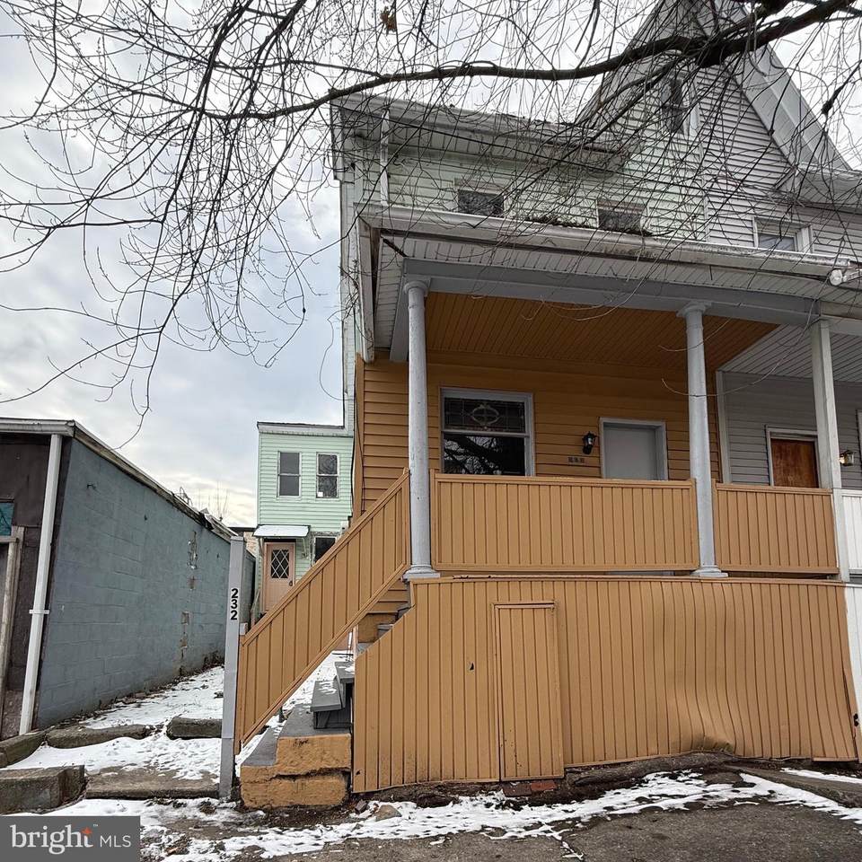 232 4TH Street - Photo 1
