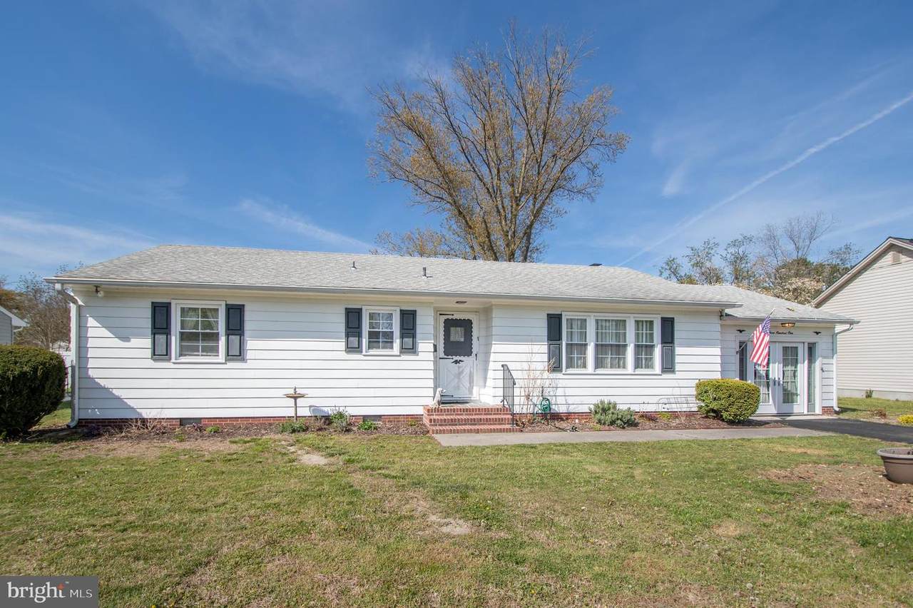 301 Poplar Street - Photo 1