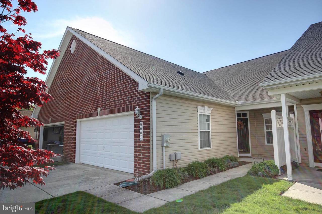 9007 Executive Club Drive - Photo 1