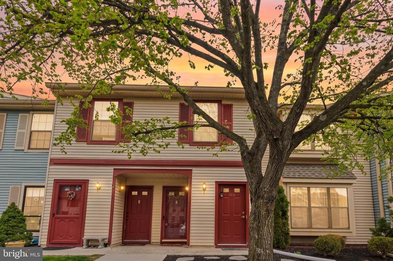 165 Wyndham Place - Photo 1