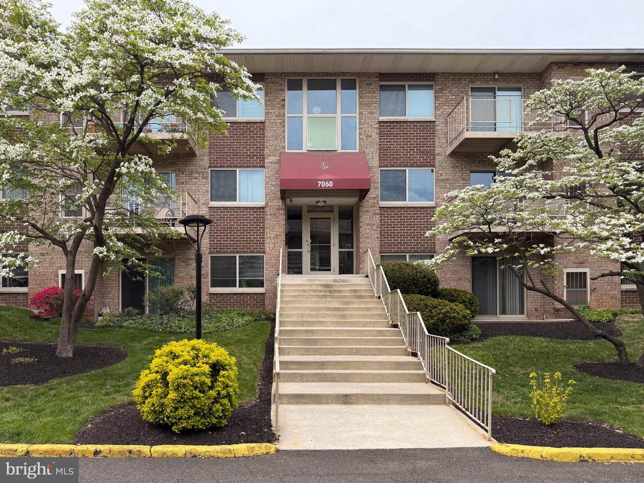 7060 Eastern Avenue - Photo 1