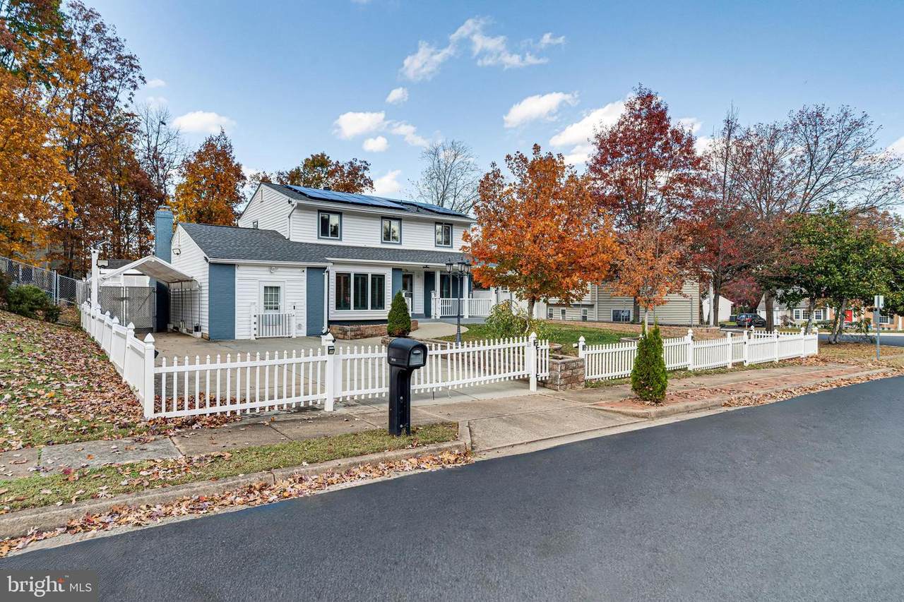 9212 Timberwood Court - Photo 1