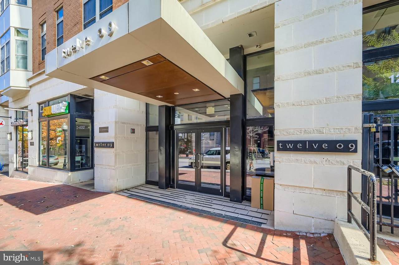 1209 Charles Street - Photo 1
