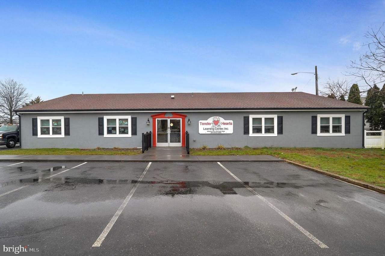 1339 Governors Avenue - Photo 1