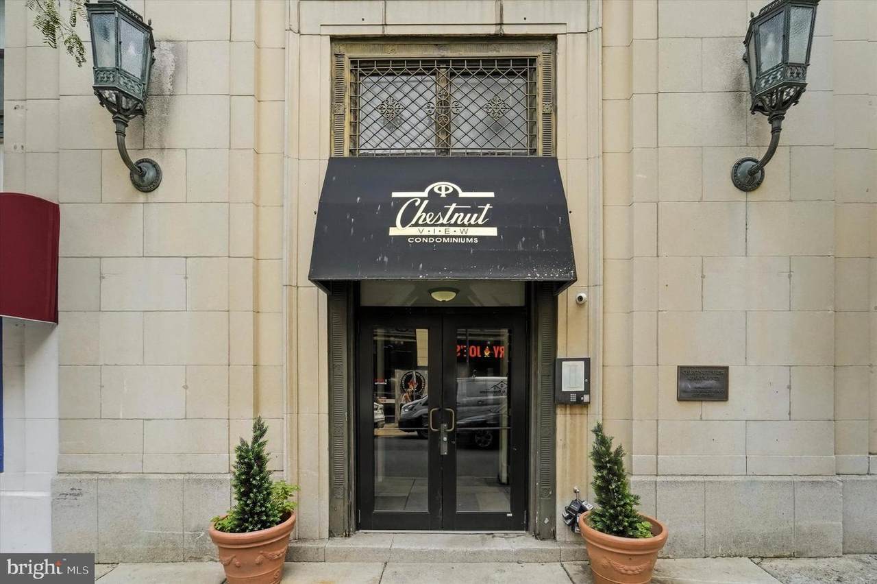 1939 Chestnut Street - Photo 1