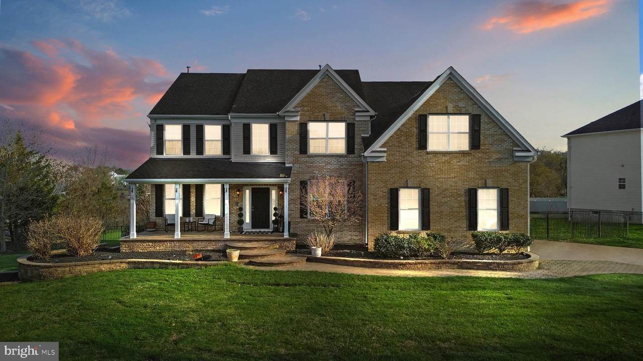 10 Tara Drive - Photo 1