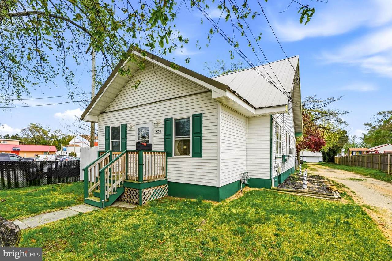 699 Pearl Street - Photo 1