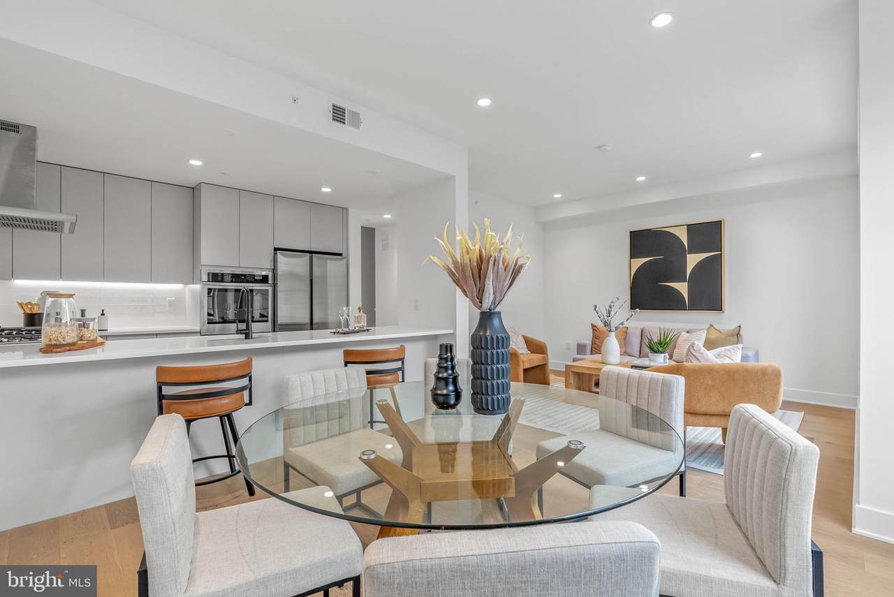 635 7TH Street - Photo 1