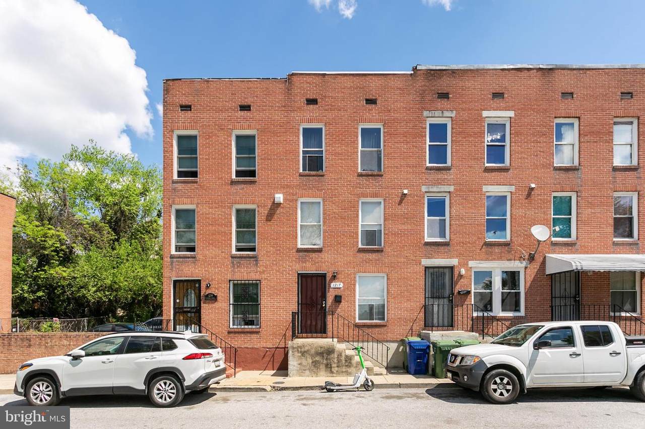 1217 Division Street - Photo 1