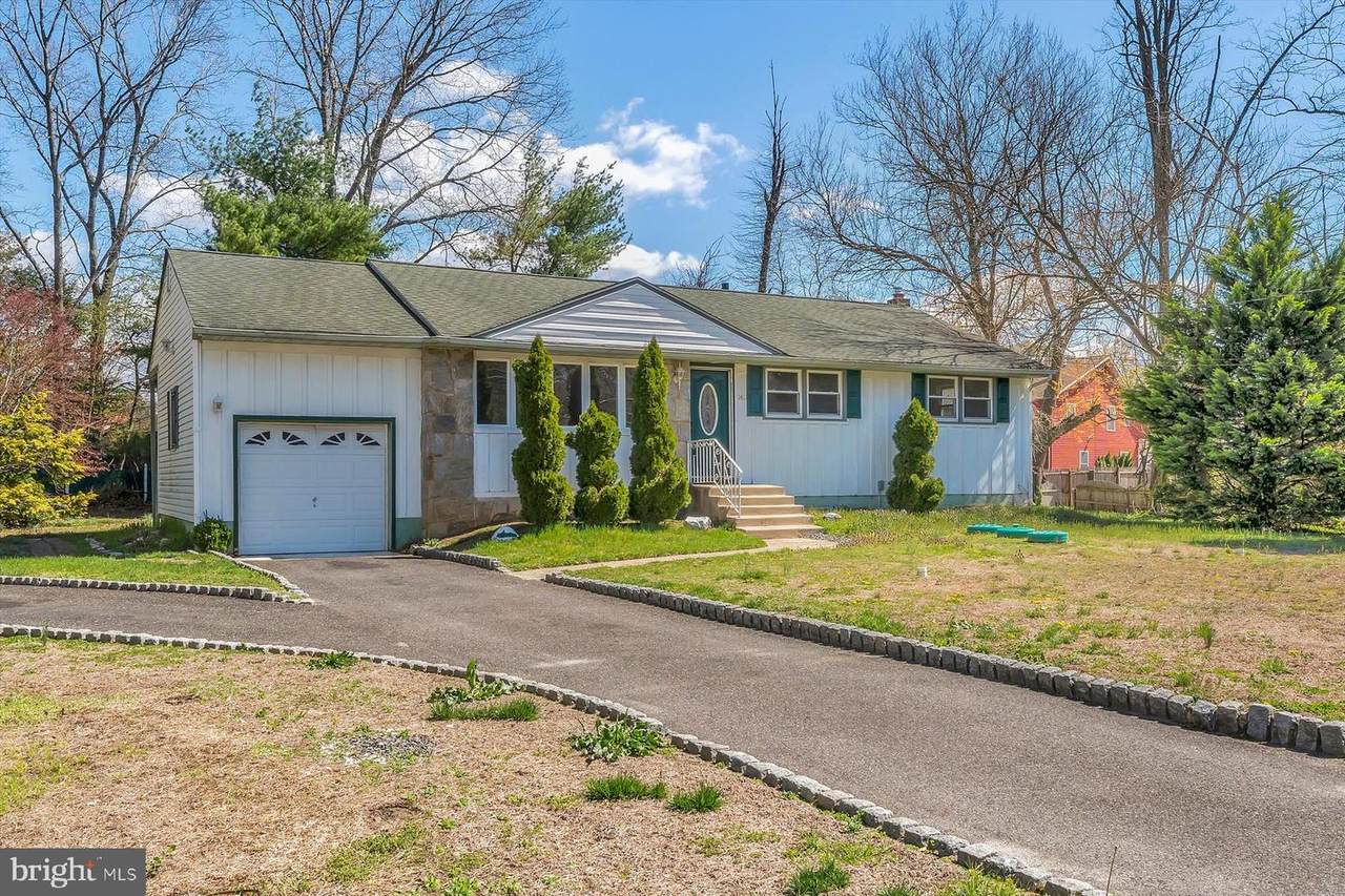 142 New Freedom Road - Photo 1