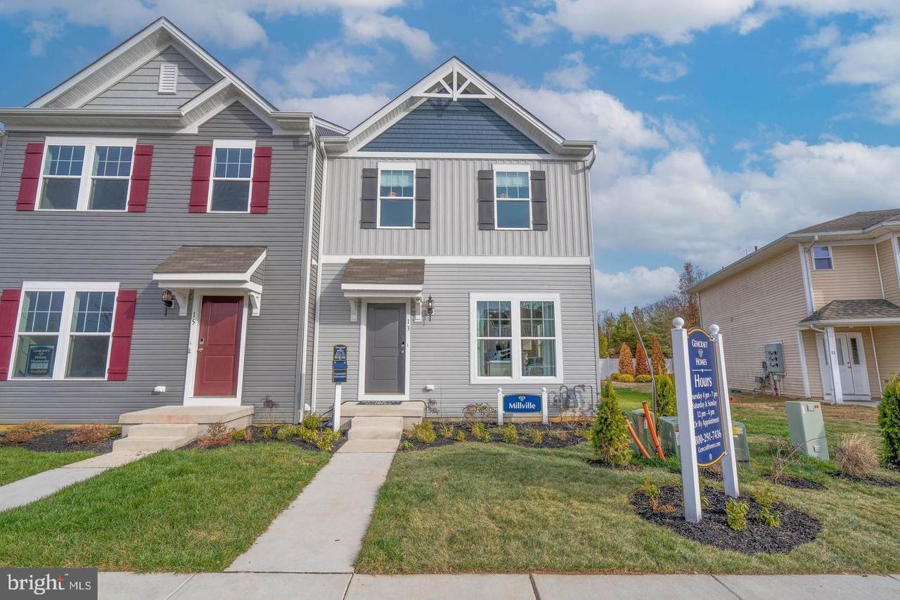 37 Whitaker Court - Photo 1