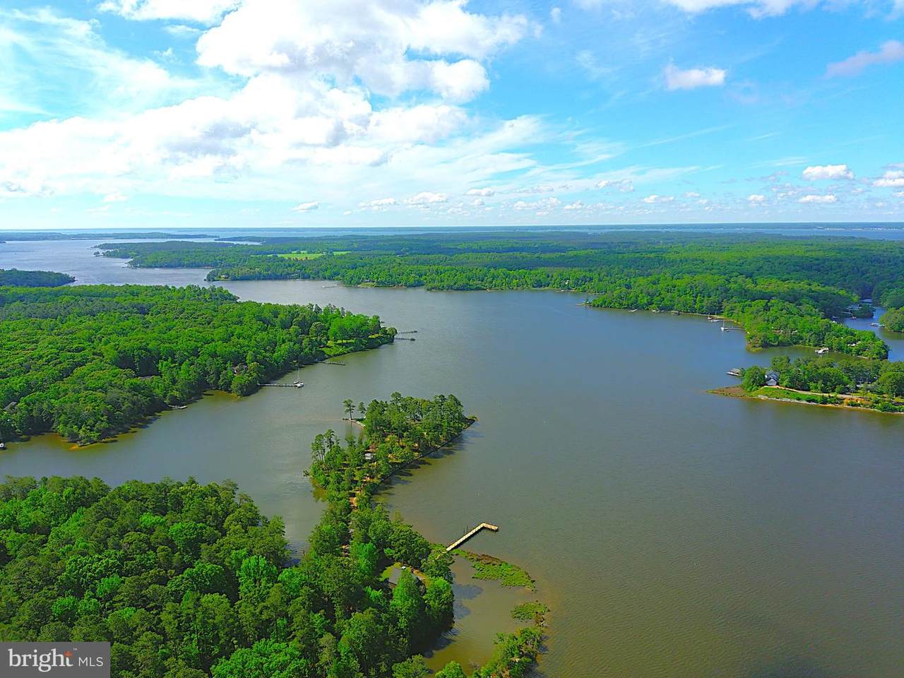 https://bt-photos.global.ssl.fastly.net/brightmls/1280_boomver_1_804800051244-2.jpg