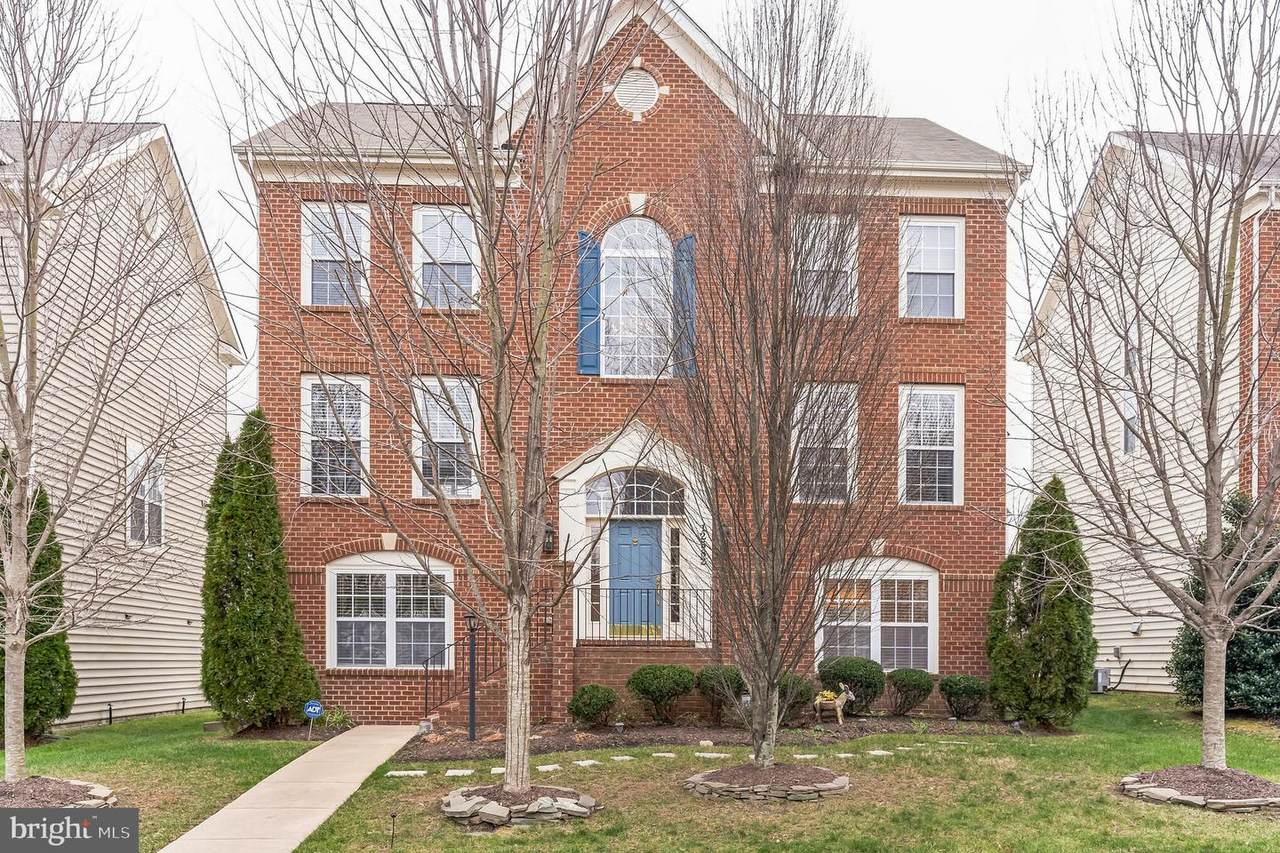 12582 Stone Lined Circle - Photo 1