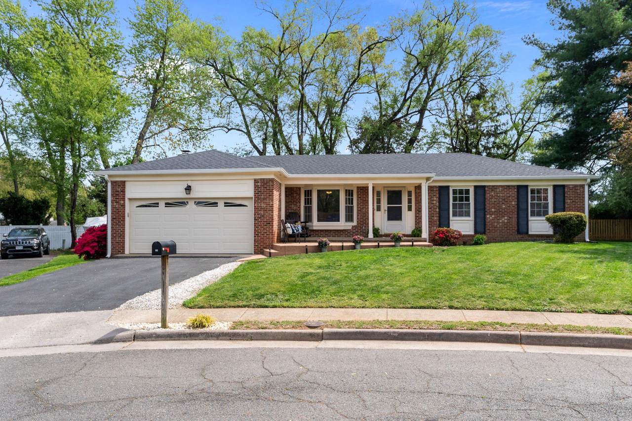 314 Belmont Place - Photo 1