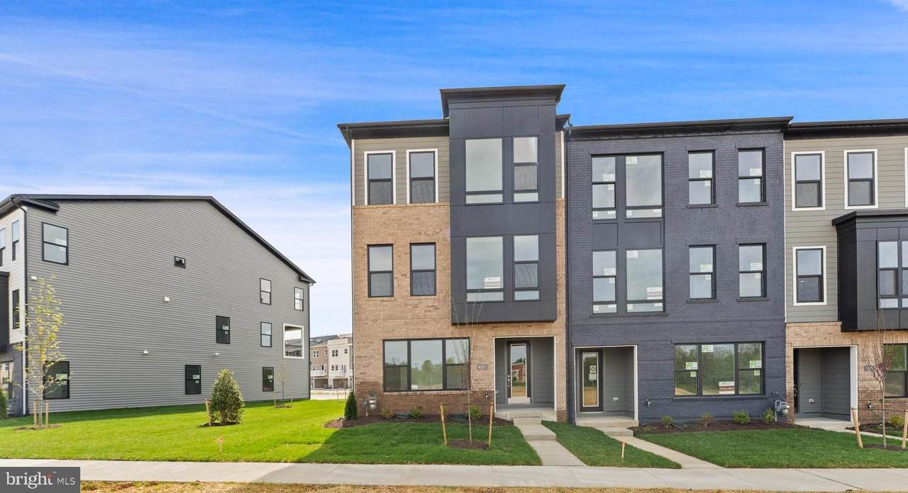 119 Summit Point Boulevard - Photo 1