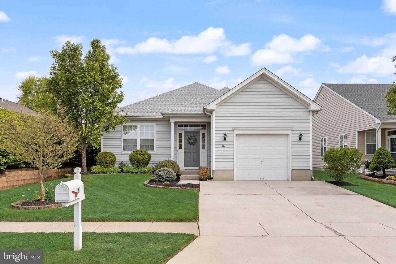 16 Fairfield Drive - Photo 1