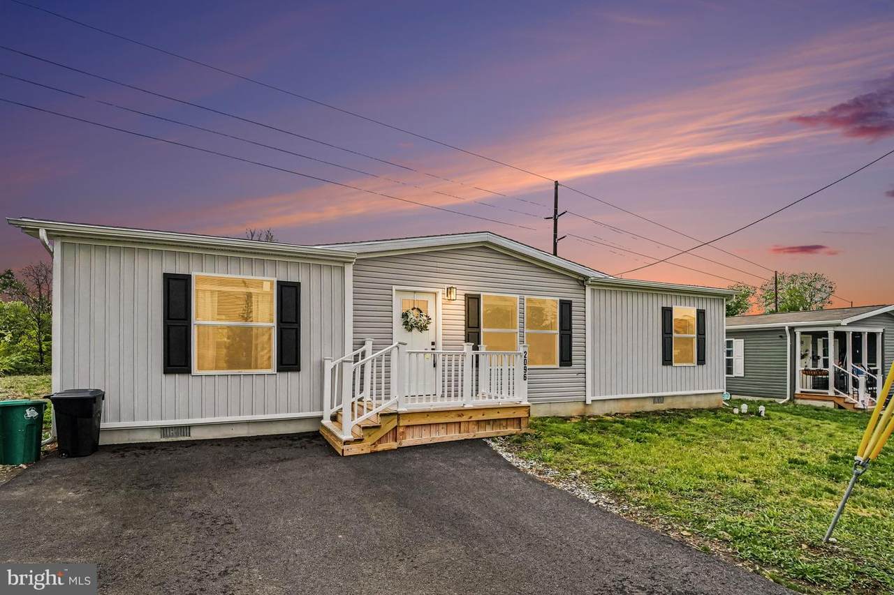 2096 Scull Street - Photo 1
