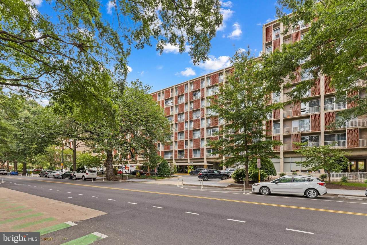800 4TH Street - Photo 1