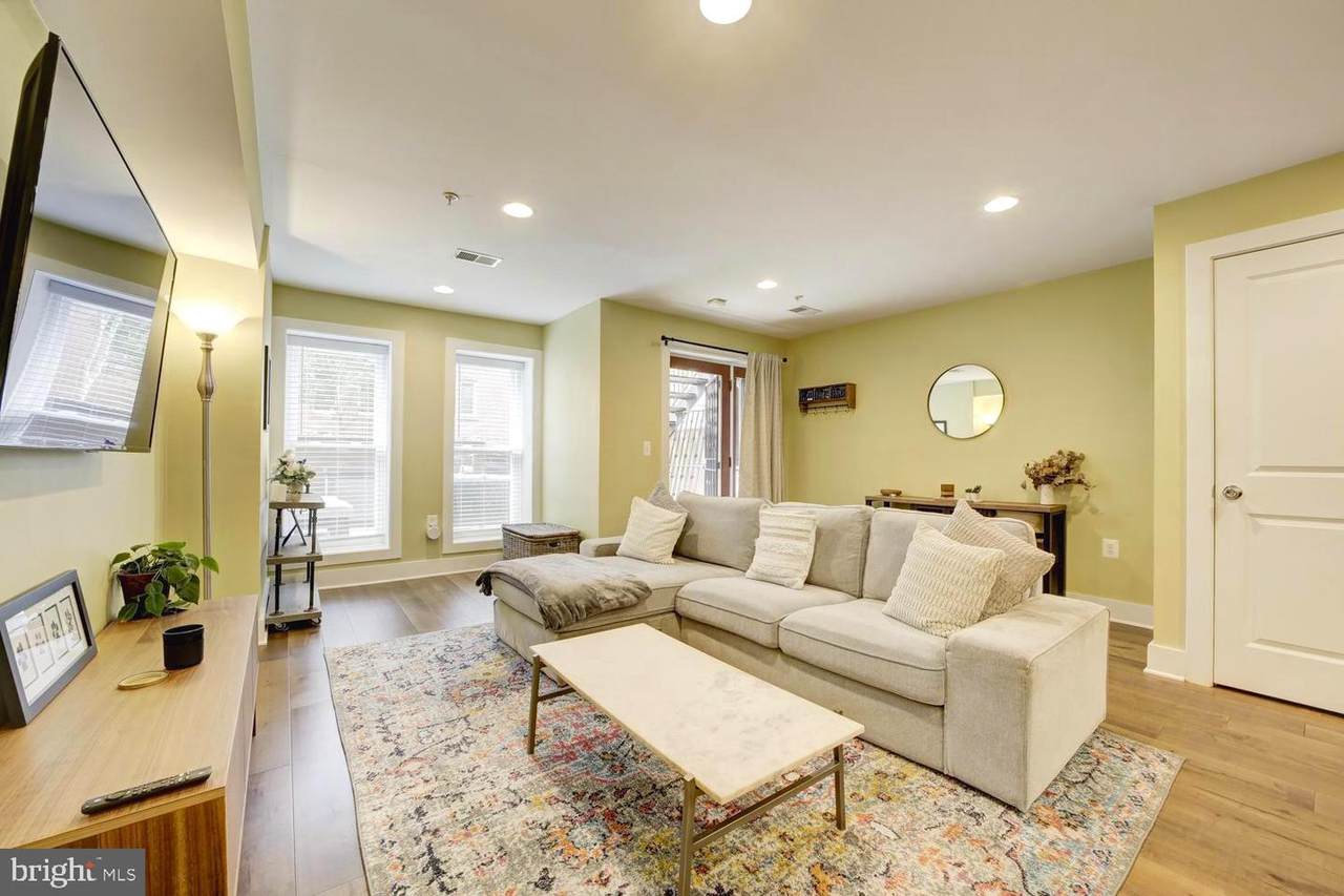 2505 17TH Street - Photo 1